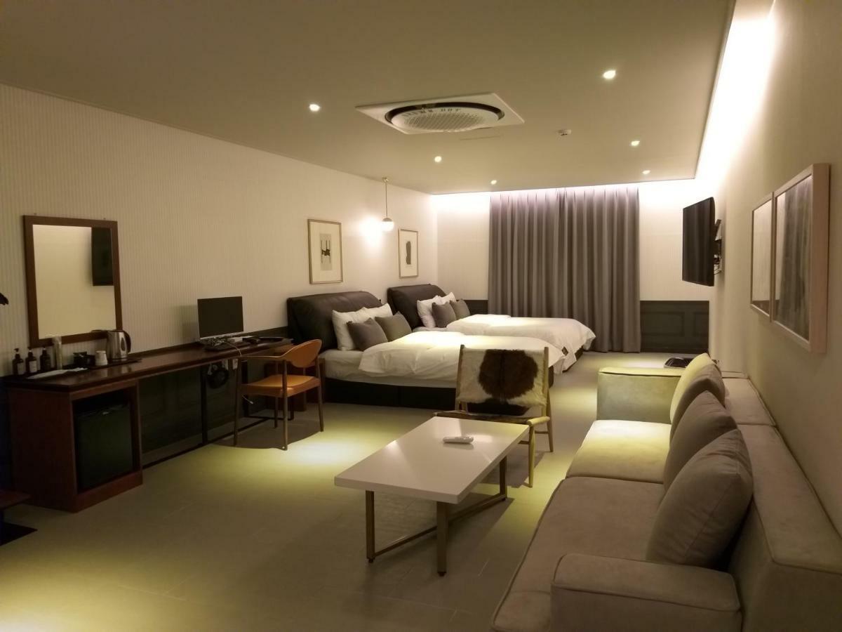 Brown Dot Hotel Gyeongju Exterior foto